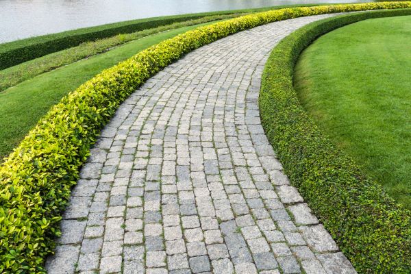 Cost of Sidewalk Pavers Installation in Salem